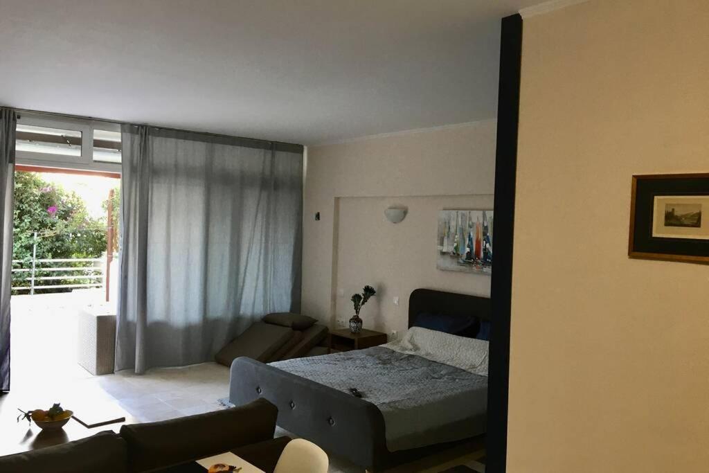 Studio On The Beach Лутракі Екстер'єр фото